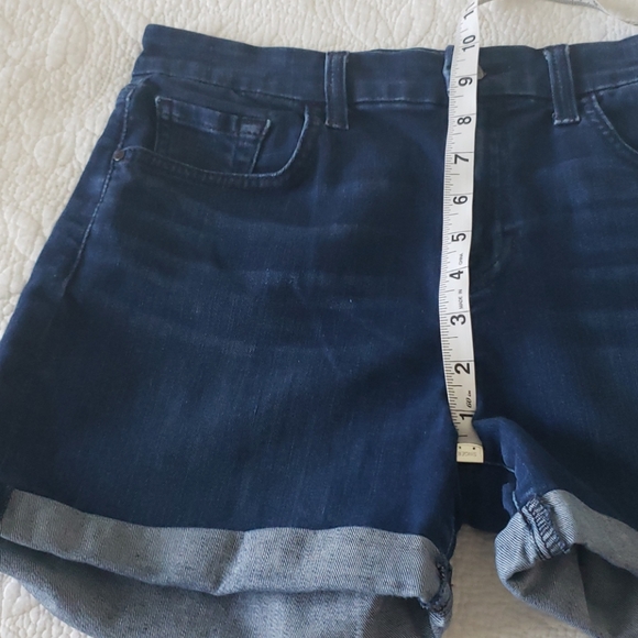 Jen7 by 7 For All Mankind Roll Cuff Denim Shorts - Picture 12 of 13